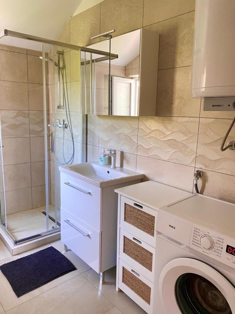 Apartment Prilaz Obali ドラマリ エクステリア 写真